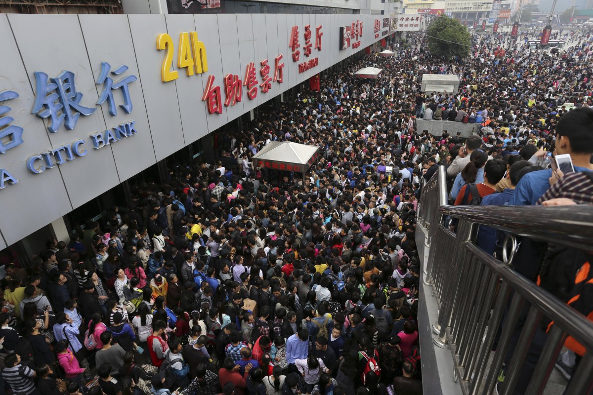 7 gün süren Çin Kuruluş Bayramında seyahat eden 480 milyon yolcudan sadece birkaçı