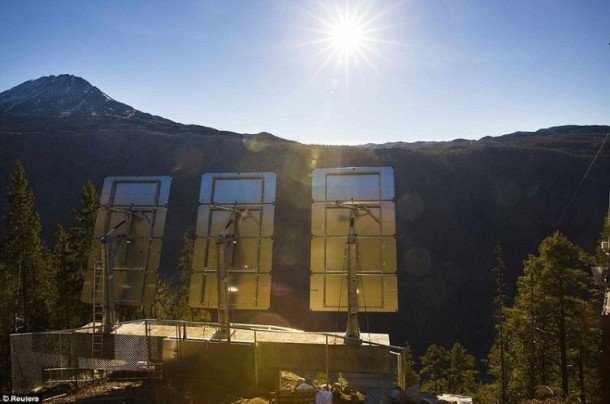 Rjukan-Makes-Use-Of-Mirrors-For-Sunlight-5-610x404