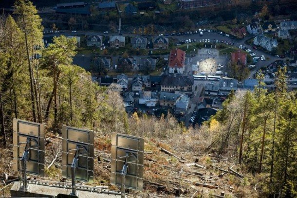 Rjukan-Makes-Use-Of-Mirrors-For-Sunlight-610x407